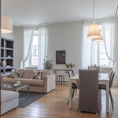 Palazzo Tergesteo Tirabora Suite Apartments Τεργέστη Εξωτερικό φωτογραφία
