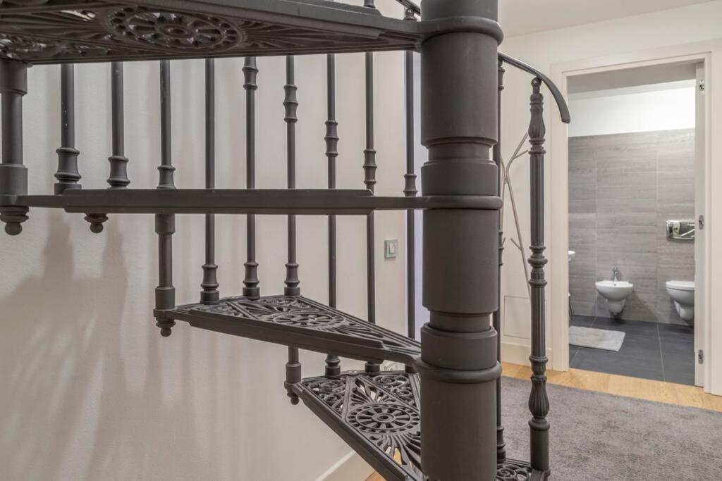 Palazzo Tergesteo Tirabora Suite Apartments Τεργέστη Εξωτερικό φωτογραφία
