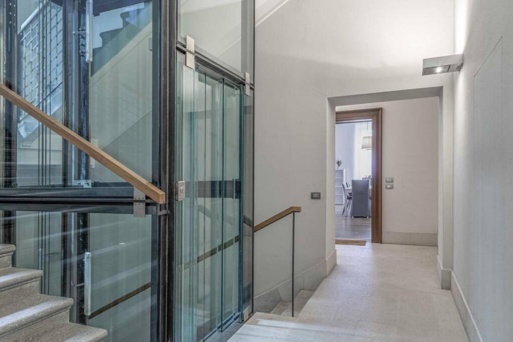 Palazzo Tergesteo Tirabora Suite Apartments Τεργέστη Εξωτερικό φωτογραφία