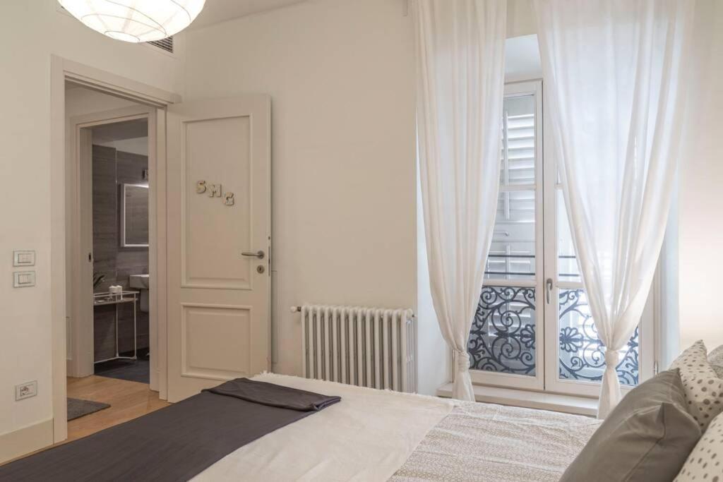 Palazzo Tergesteo Tirabora Suite Apartments Τεργέστη Εξωτερικό φωτογραφία